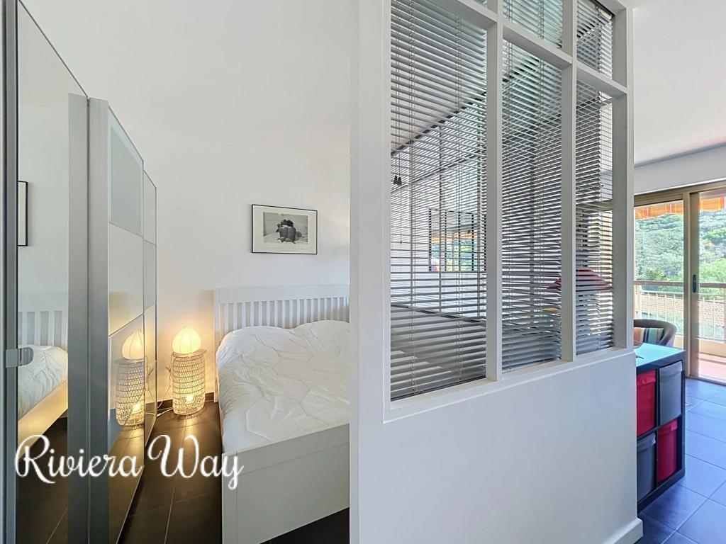 1 room apartment in Cap d'Antibes, photo #3, listing #107231418