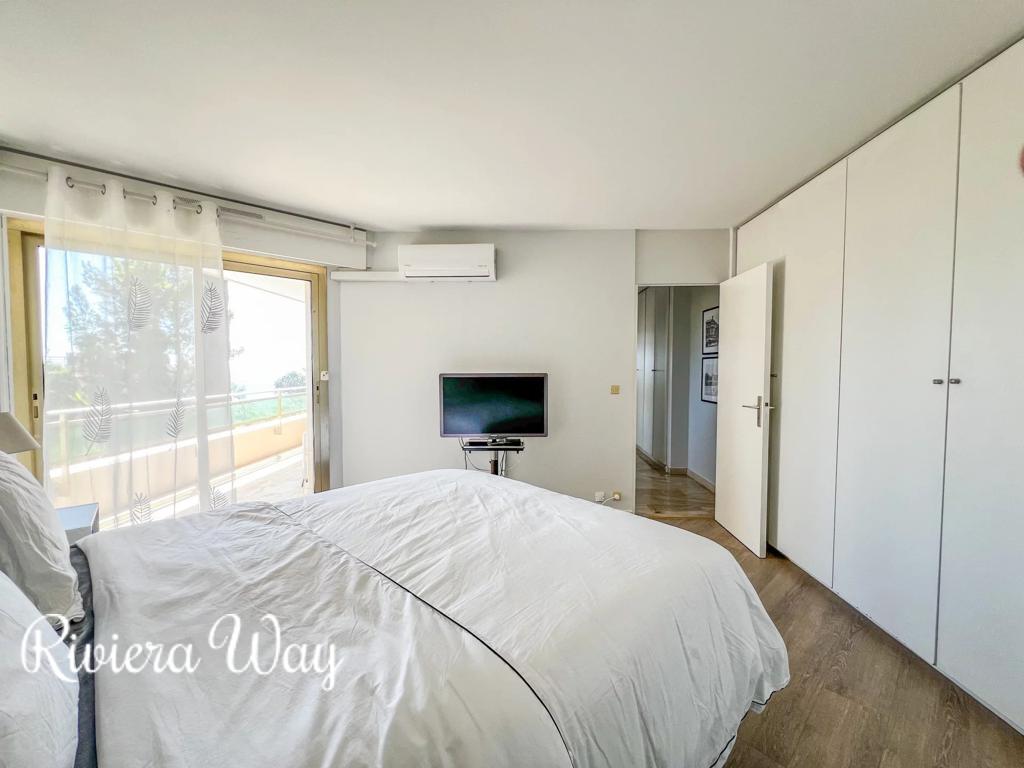 3 room apartment in Port Palm Beach, photo #1, listing #103135200
