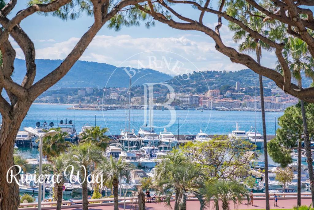 4 room apartment in Cannes, photo #4, listing #99642564