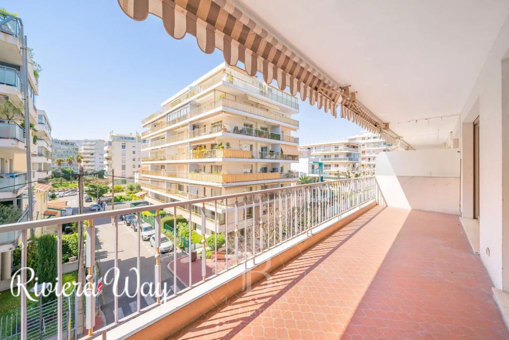 3 room apartment in Cannes, photo #6, listing #100673370