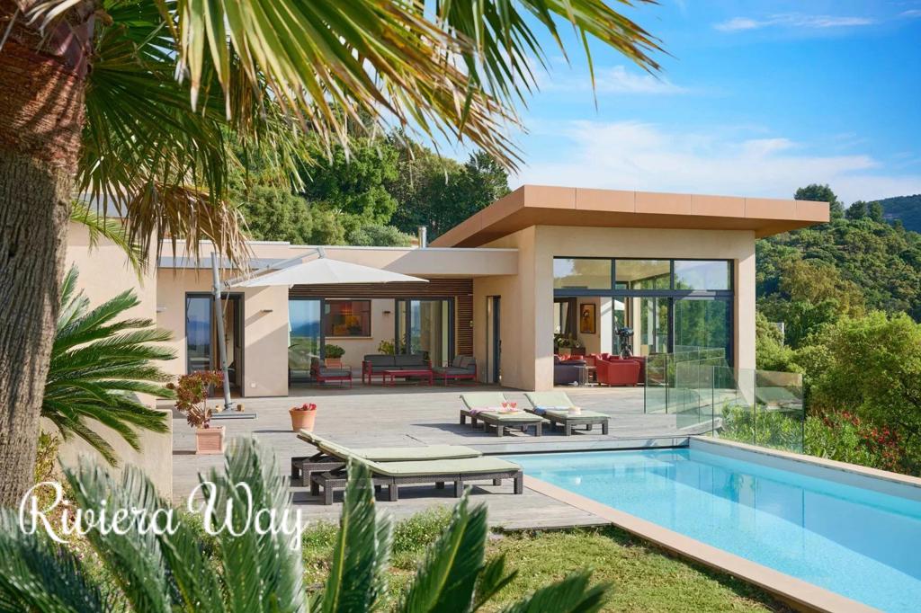 10 room villa in La Croix-Valmer, photo #4, listing #102842418