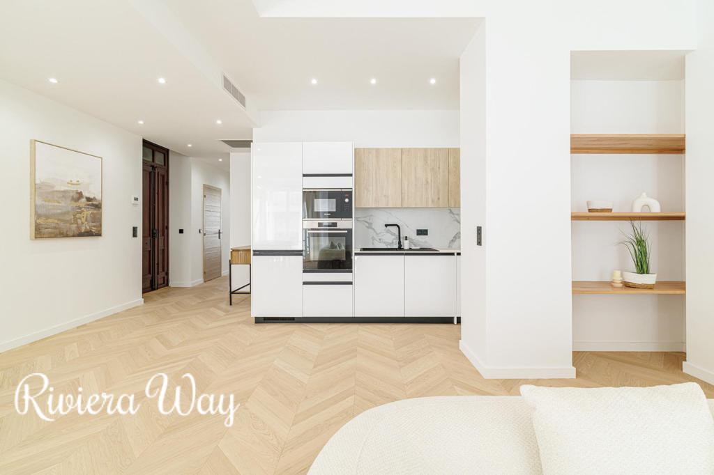 4 room apartment in Le Carré d'Or, 120 m², photo #4, listing #106035678