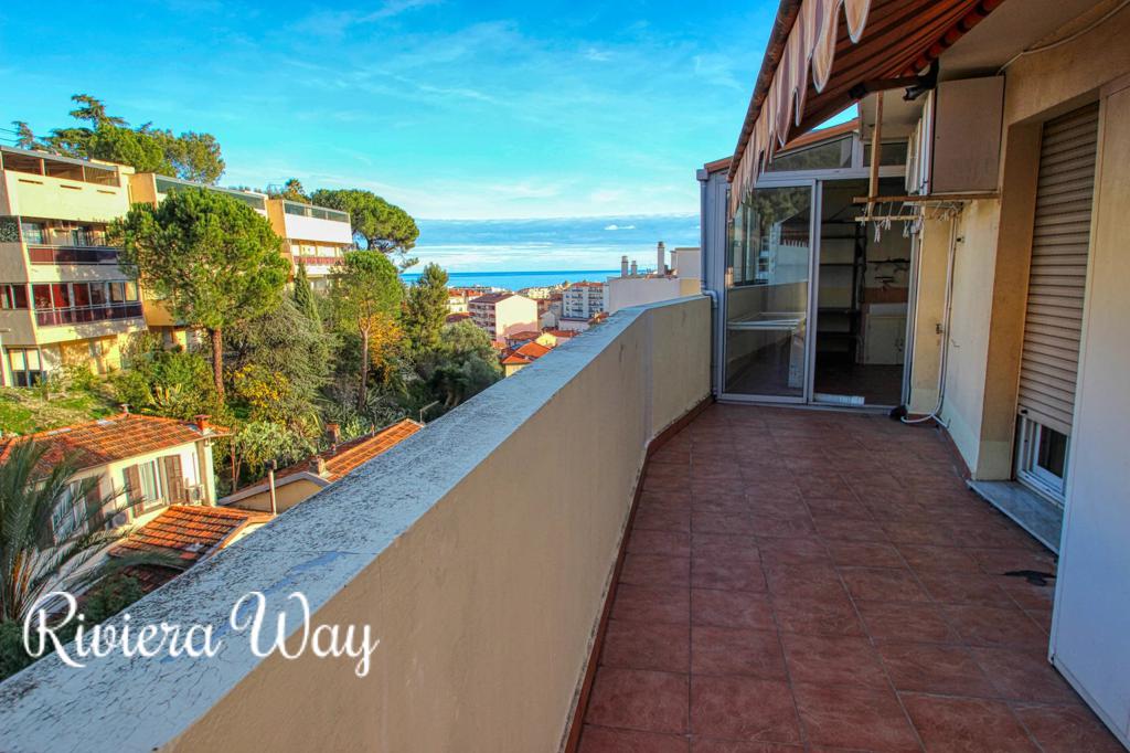 4 room apartment in Fabron, photo #7, listing #105042966