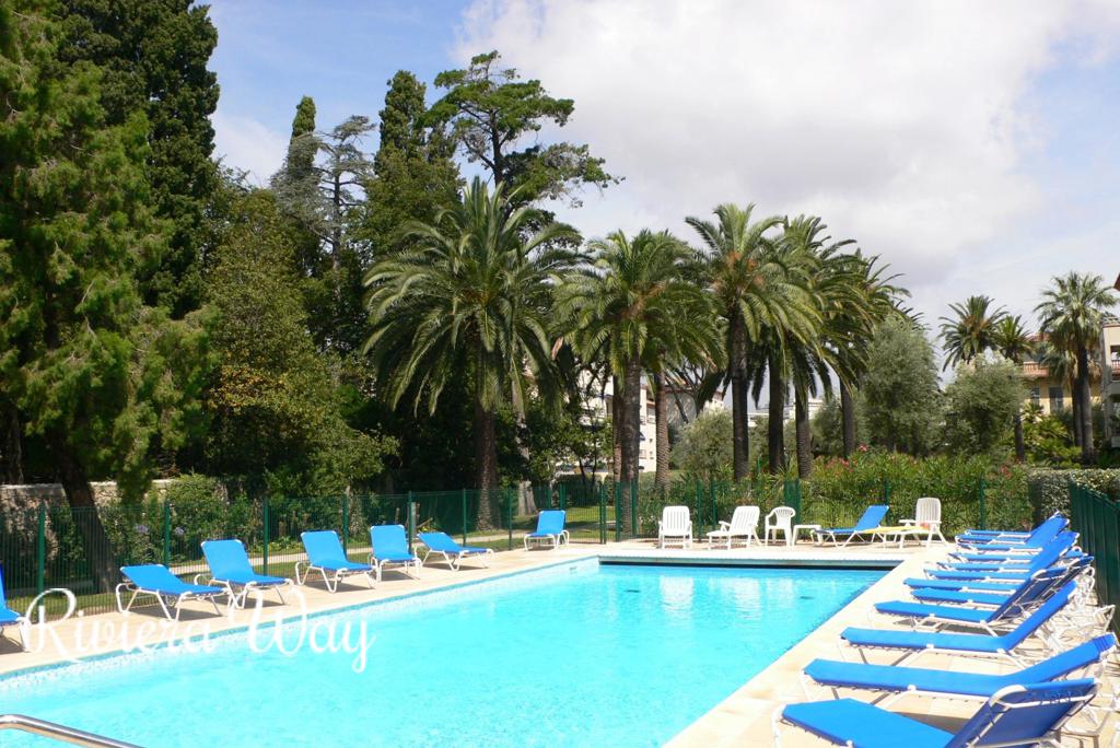 3 room apartment in Juan-les-Pins, photo #9, listing #100326408