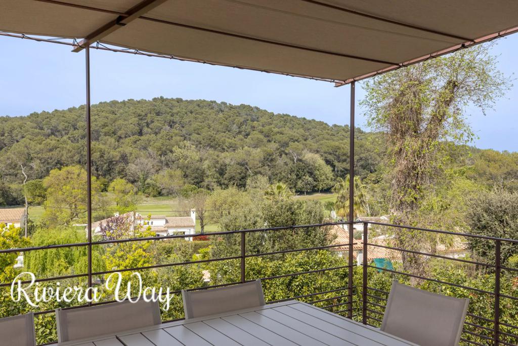 5 room villa in Mougins, photo #10, listing #107101806