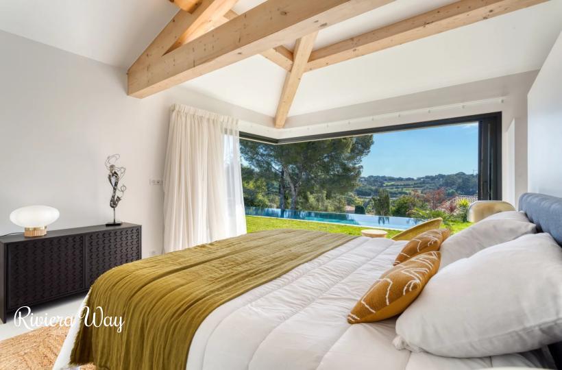 Villa in La Croix-Valmer, 350 m², photo #7, listing #104697432