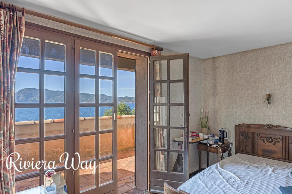 7 room villa in Saint-Mandrier-sur-Mer, photo #8, listing #105532140