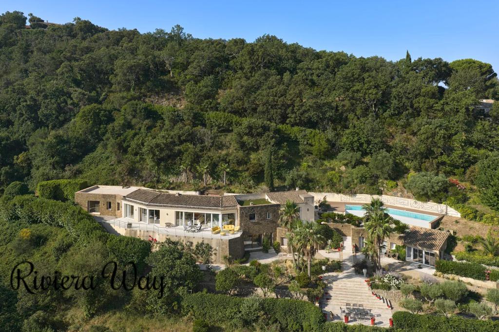 14 room villa in Gassin, photo #3, listing #106663452