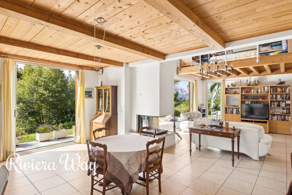 5 room villa in Mougins, photo #2, listing #106248324