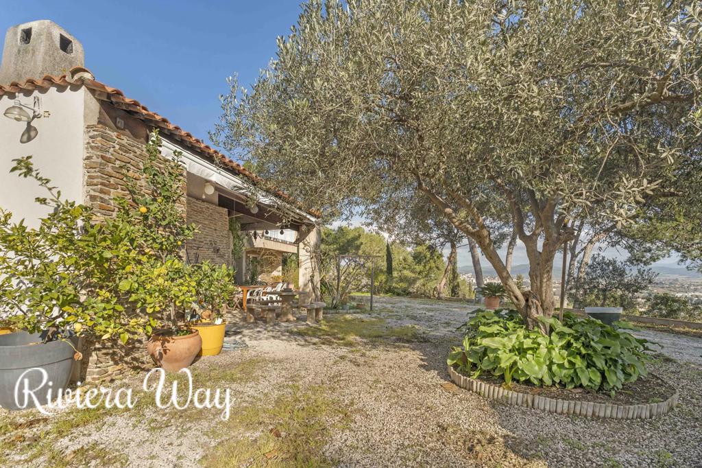6 room villa in Hyères, photo #4, listing #105532182
