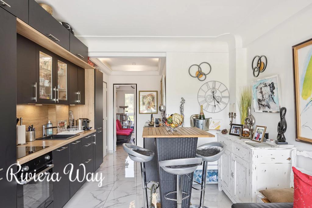 3 room apartment in Cagnes-sur-Mer, photo #7, listing #103435542
