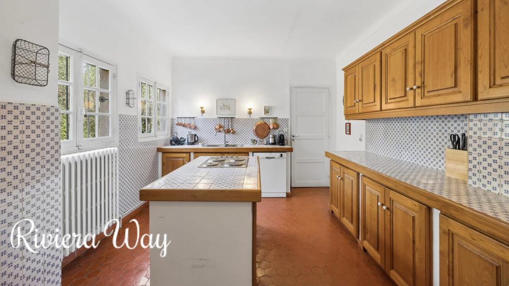 10 room villa in Grasse, photo #9, listing #106178184