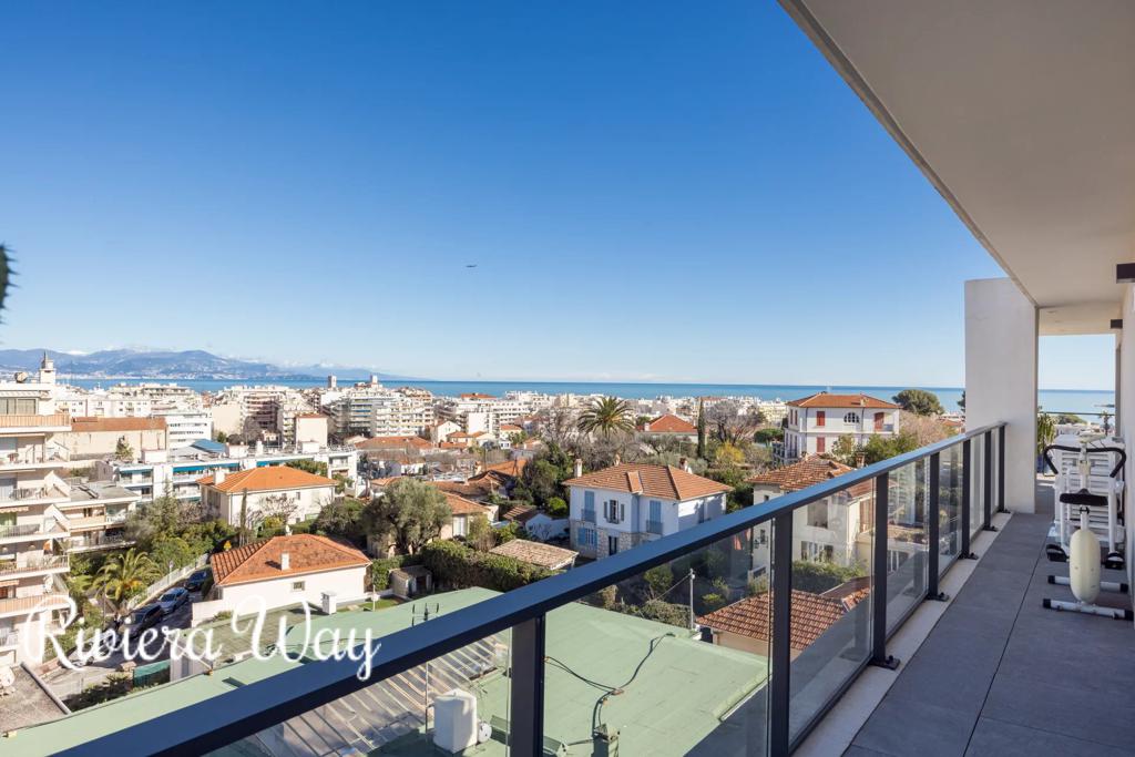 3 room apartment in Antibes, photo #9, listing #105590772