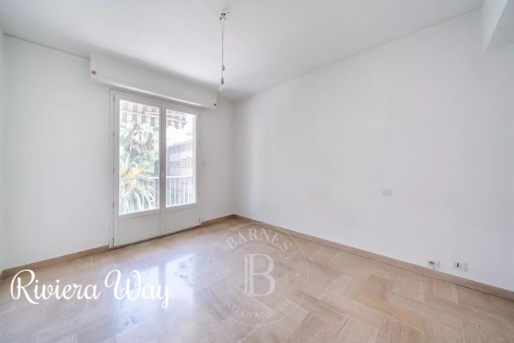 3 room apartment in Cannes, photo #2, listing #100673412