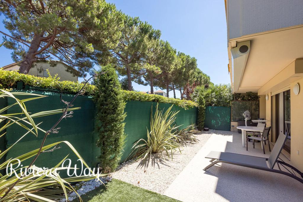4 room apartment in Antibes, photo #3, listing #104082510