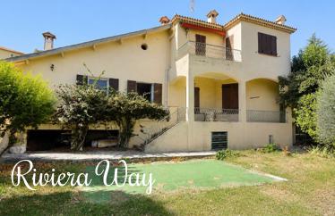 6 room villa in Villefranche-sur-Mer, 200 m²