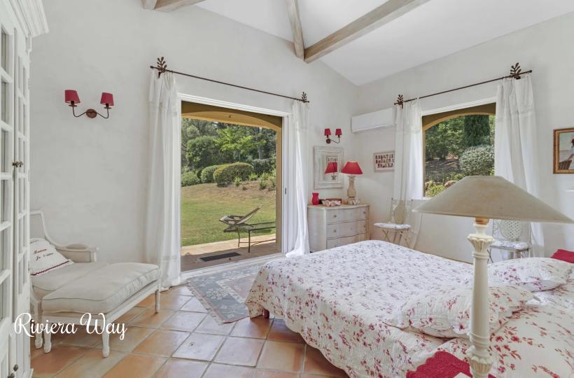 Villa in La Croix-Valmer, 283 m², photo #9, listing #104698608