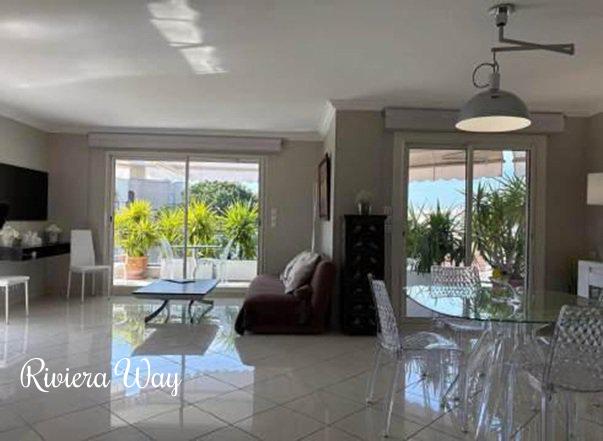 5 room apartment in Port Palm Beach, 138 m², photo #7, listing #103244190