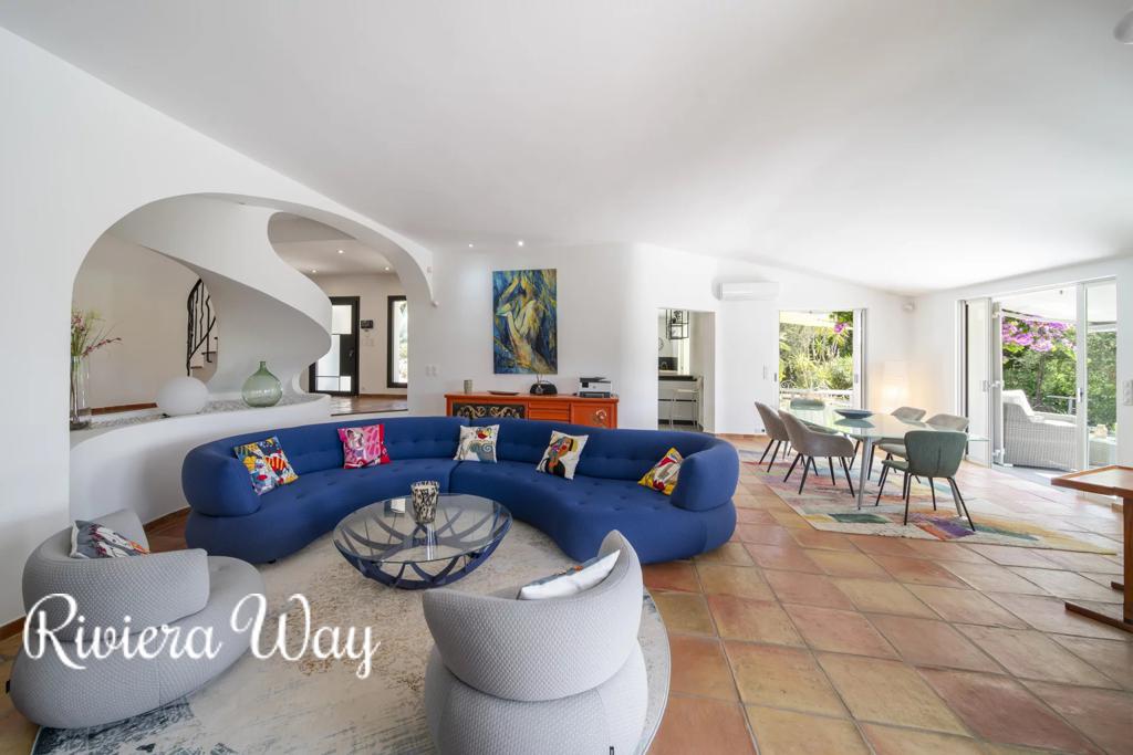 6 room villa in Mougins, photo #2, listing #103688256