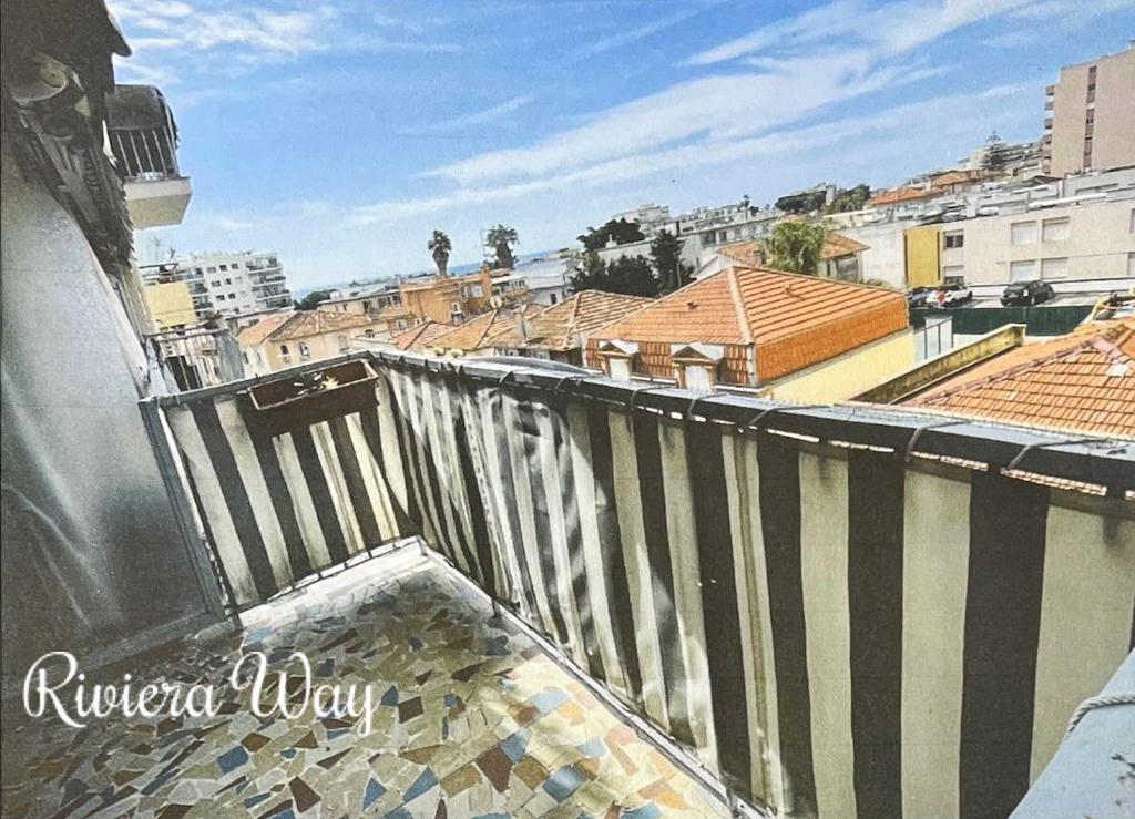 2 room apartment in Nice, 43 m², photo #1, listing #100533720