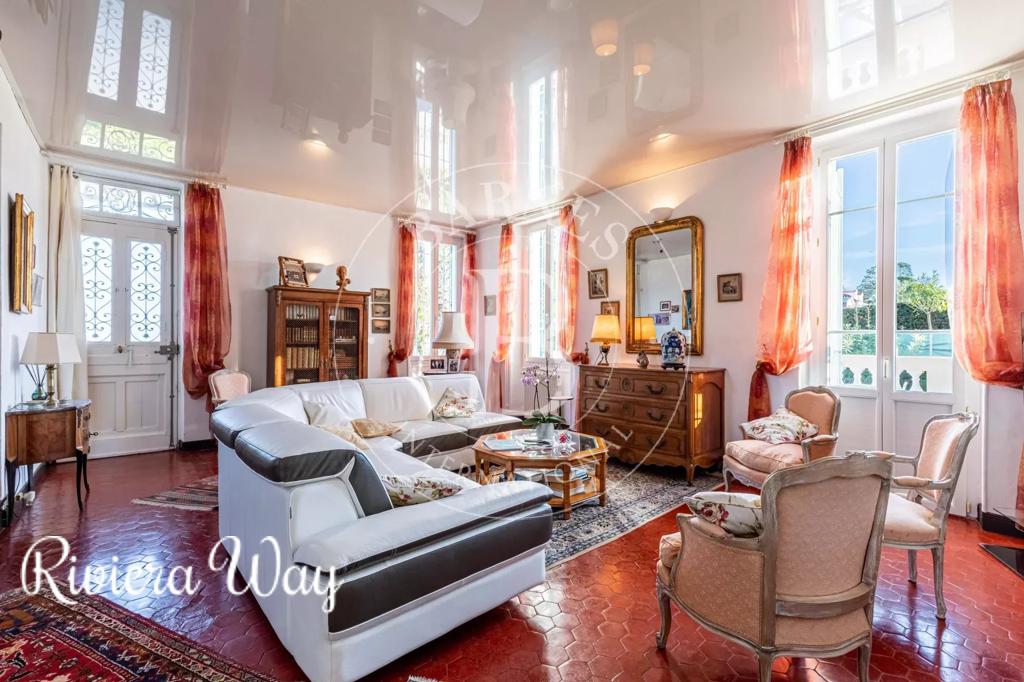 9 room villa in Cap d'Antibes, photo #8, listing #92914122