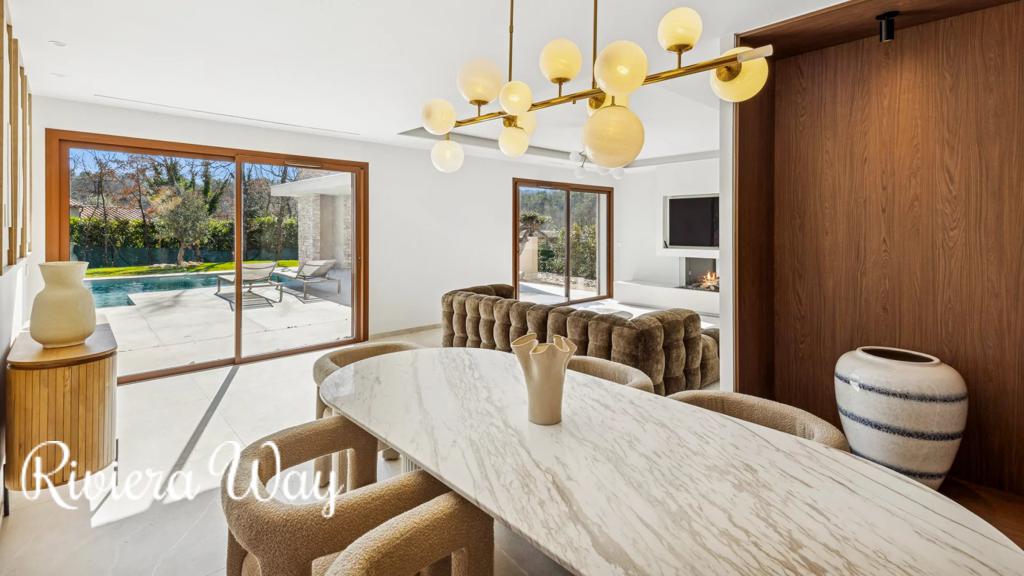 6 room villa in Fayence, photo #7, listing #105916818