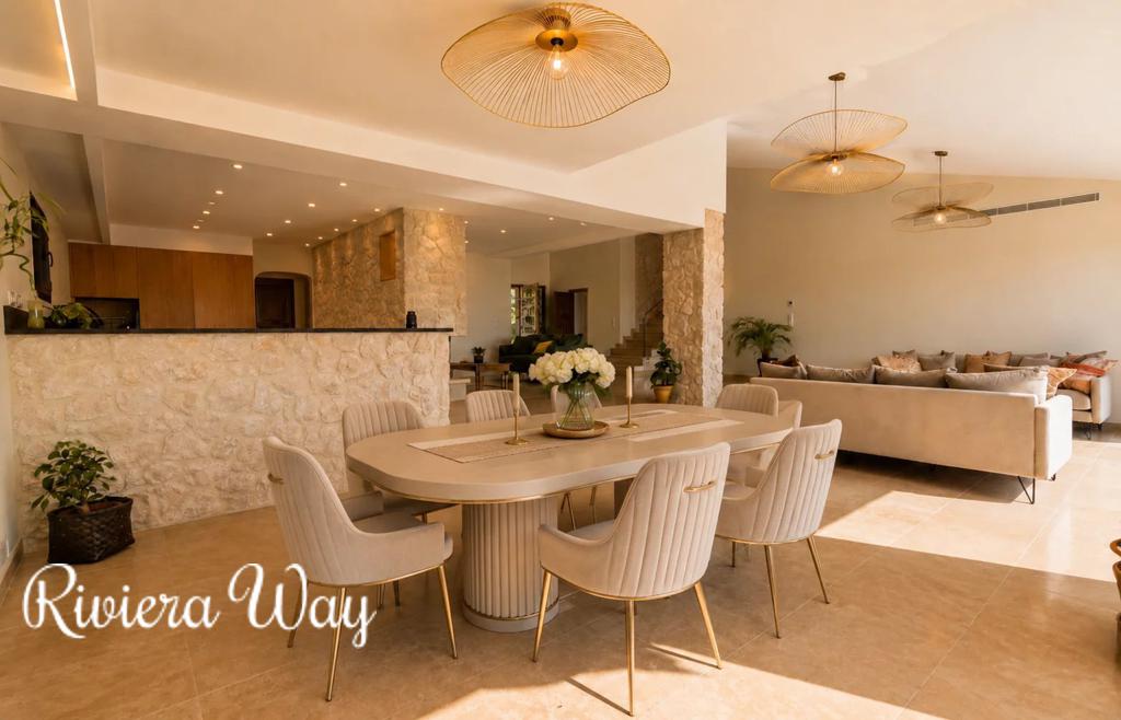 7 room villa in Saint-Paul-de-Vence, photo #5, listing #94964520