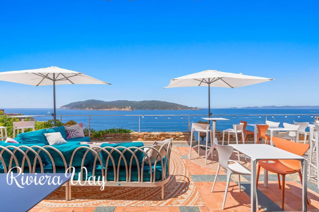 14 room villa in Hyères, photo #9, listing #106534554