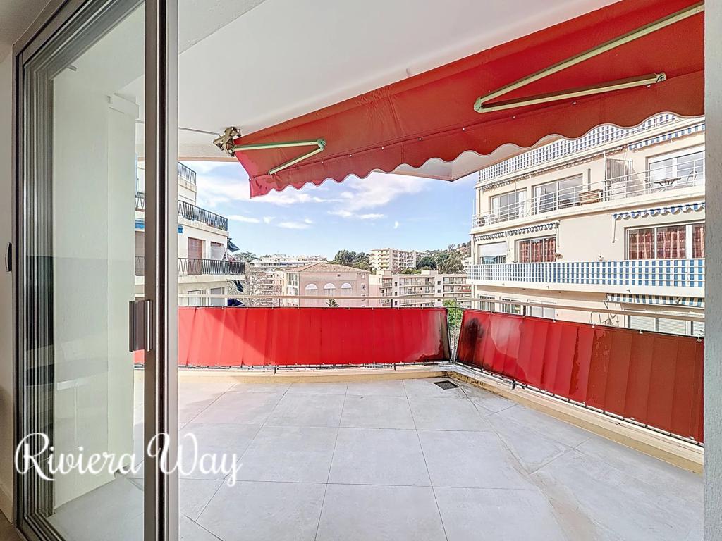 3 room apartment in Cannes, photo #5, listing #105470064
