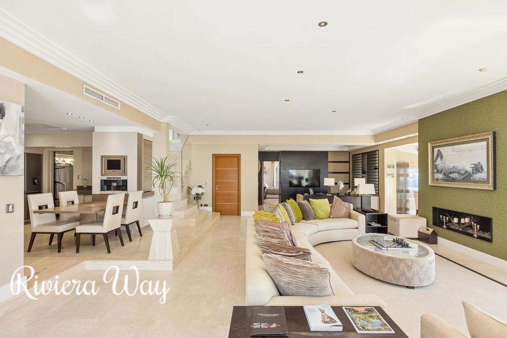 6 room villa in Cap d'Antibes, photo #5, listing #107114028