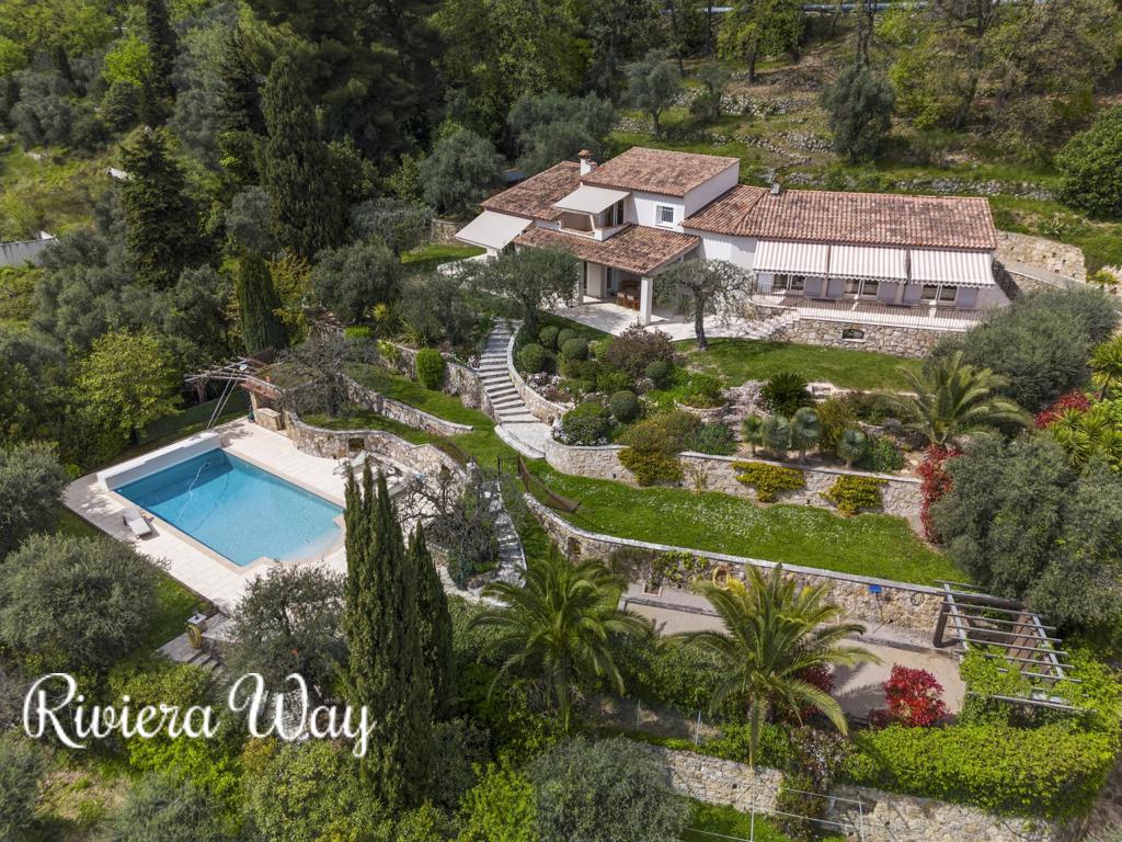 Villa in Grasse, photo #8, listing #102971148