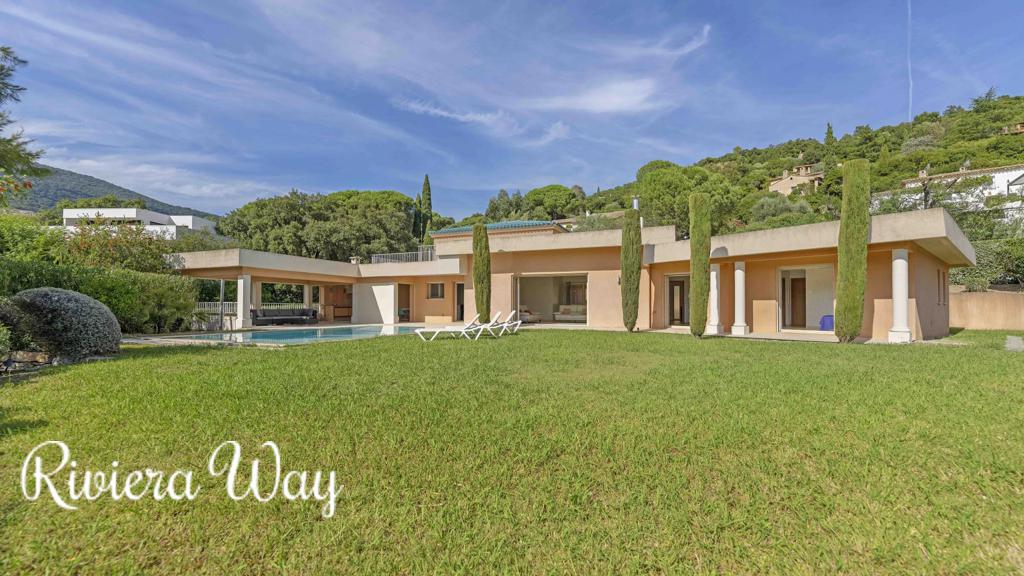 8 room villa in Cavalaire-sur-Mer, photo #8, listing #104236272