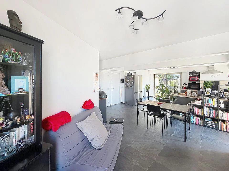 4 room apartment in Nice, photo #8, listing #106271088
