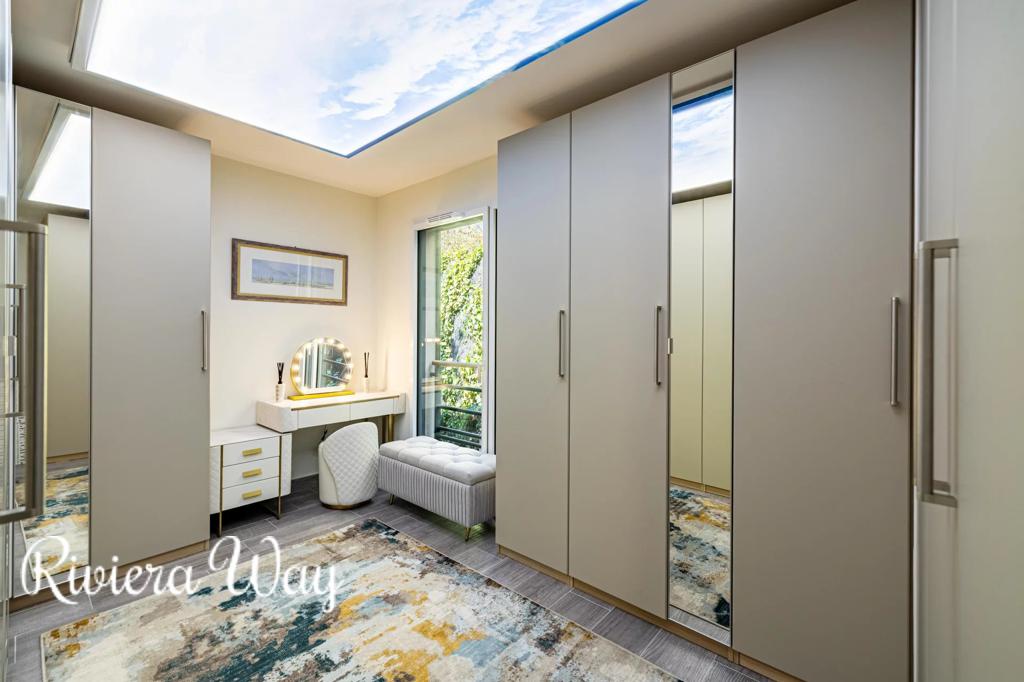 4 room apartment in Èze, photo #9, listing #106563366