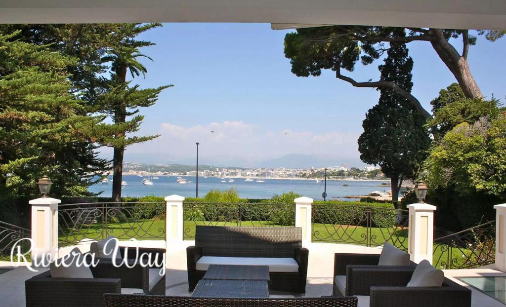 11 room villa in Cap d'Antibes, photo #1, listing #87859254