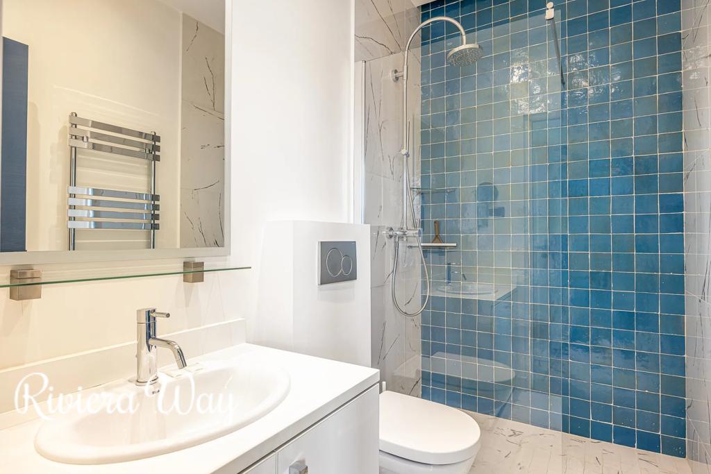 4 room apartment in Cannes, photo #10, listing #106081920