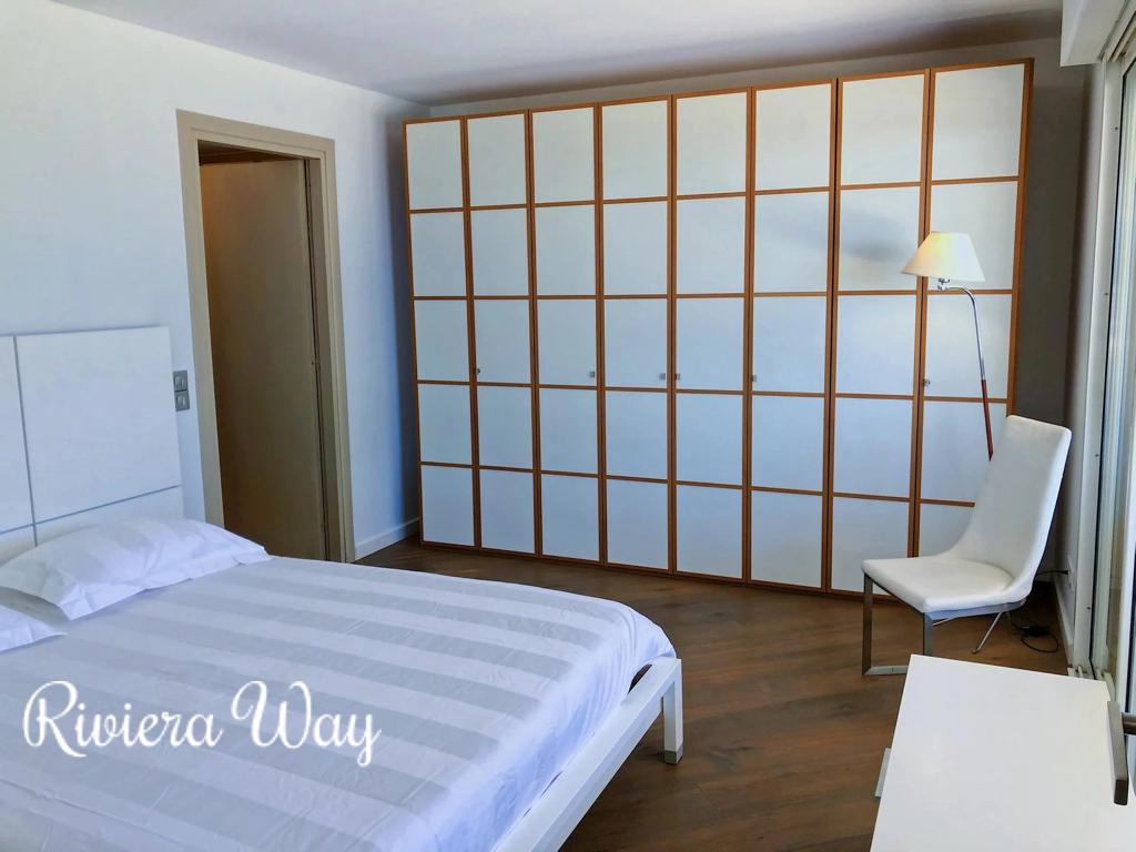 5 room apartment in Le Cannet, photo #2, listing #104508306