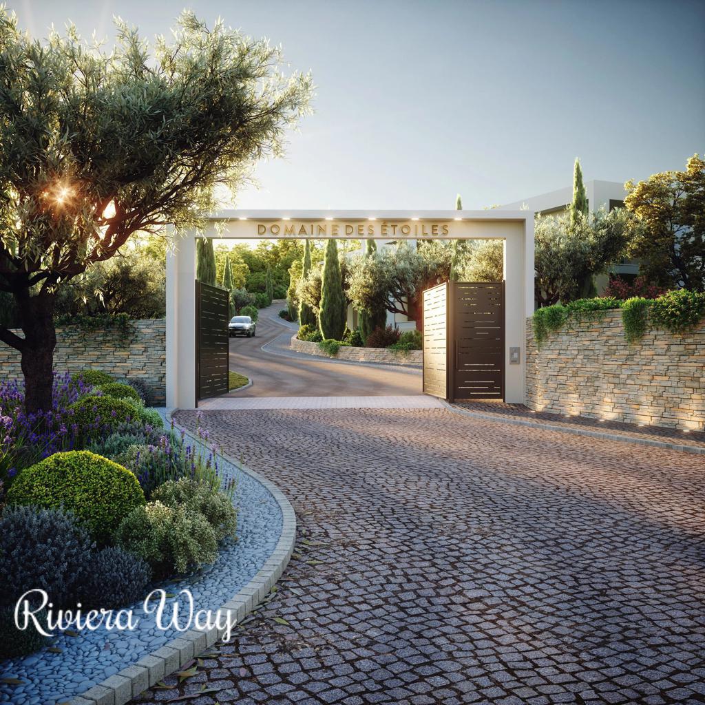 4 room villa in Mougins, photo #3, listing #84665742