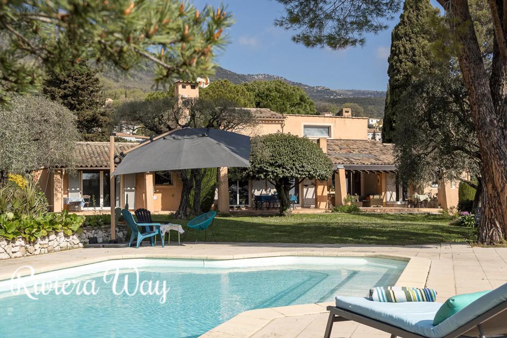 6 room villa in Gattières, photo #9, listing #102817848