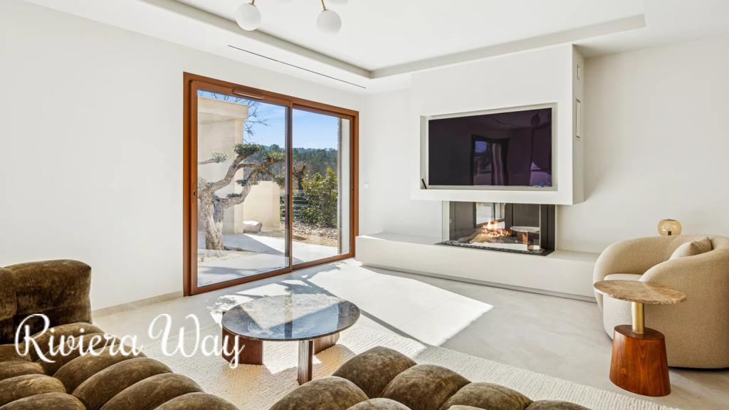 6 room villa in Fayence, photo #6, listing #105916818