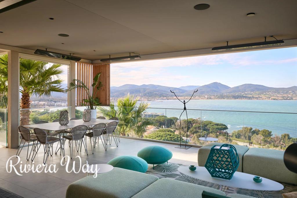 7 room villa in Gassin, photo #7, listing #102861612