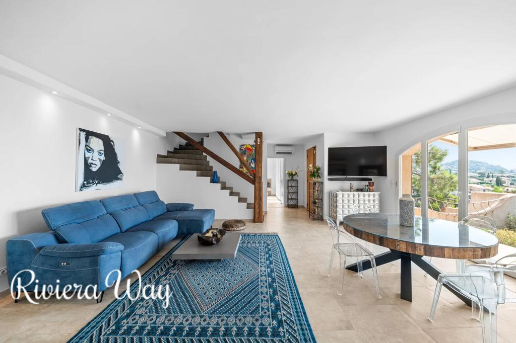 4 room villa in Theoule-sur-Mer, photo #1, listing #100299486