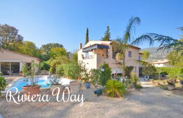 6 room villa in Peymeinade, 214 m²