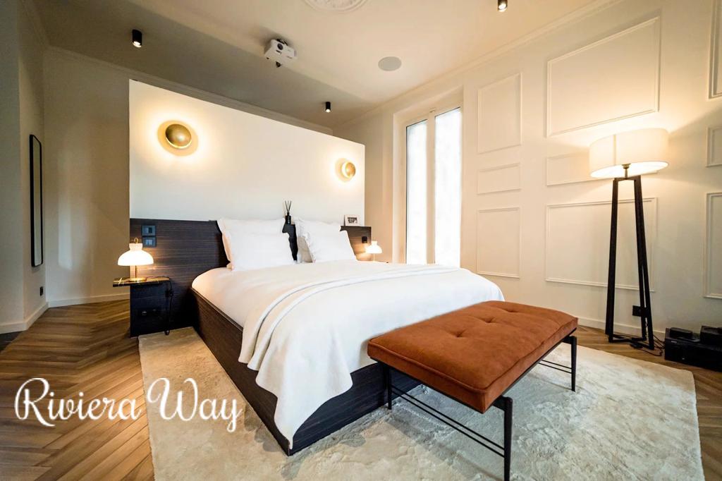 Villa in Cannes, photo #5, listing #102950526