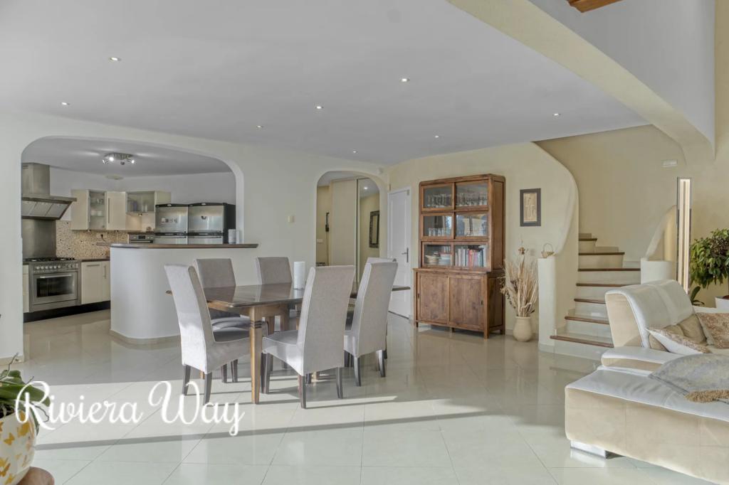 7 room villa in Mougins, photo #10, listing #100189194