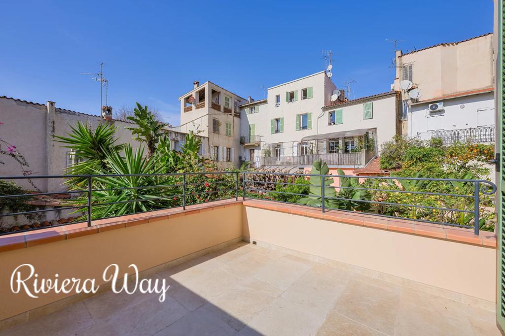 5 room apartment in Antibes, photo #4, listing #104262942