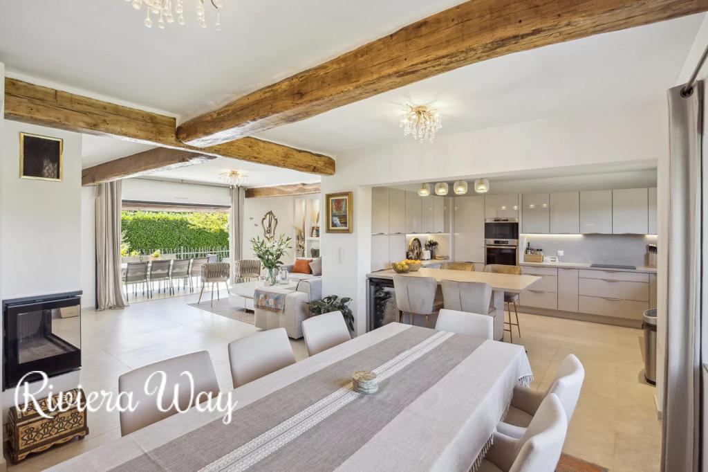 Villa in Grasse, photo #3, listing #102971106