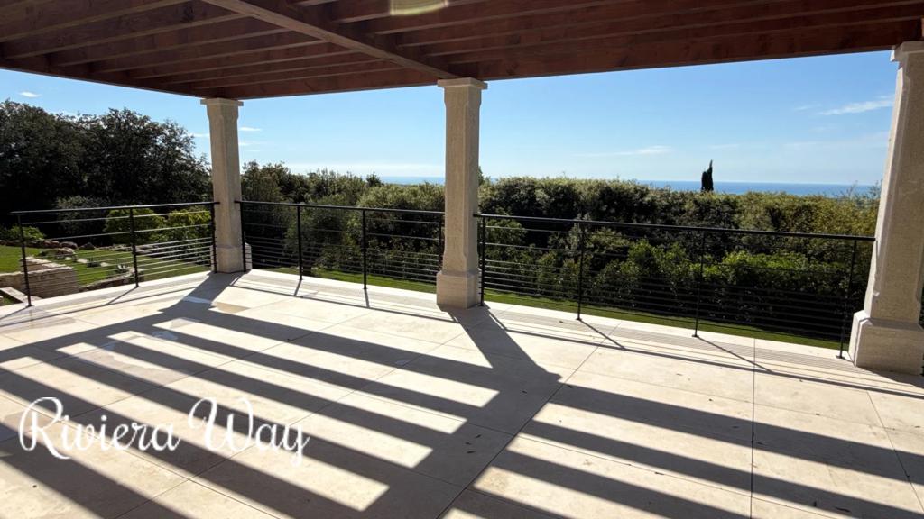 9 room villa in Saint-Paul-de-Vence, photo #10, listing #103085514