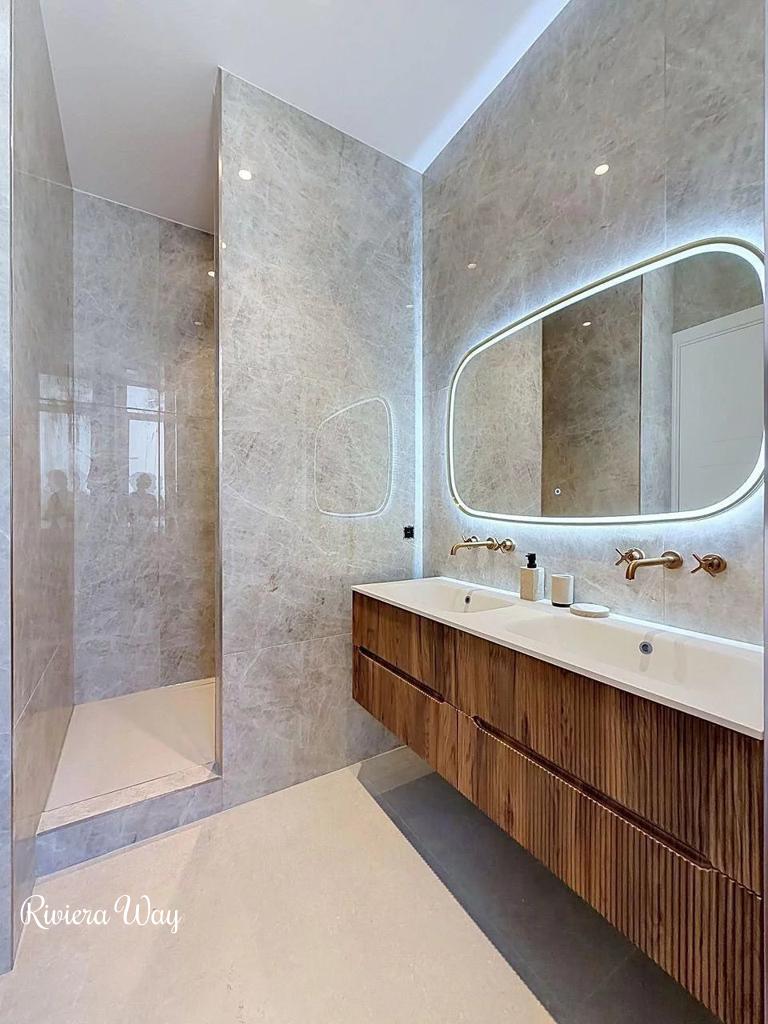 3 room apartment in Cannes, photo #8, listing #107063880