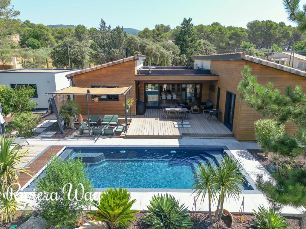 Villa in Saint-Paul-de-Vence, 275 m², photo #1, listing #105756630